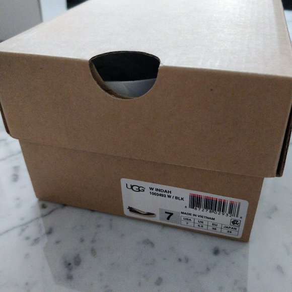 UGG W INDAH Flats Size 7 - Picture 8 of 9